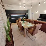 Town Square Apartment Zadar