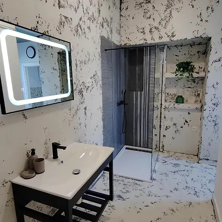 Apartman Town Square