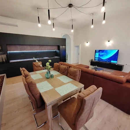 Town Square Apartment Zadar