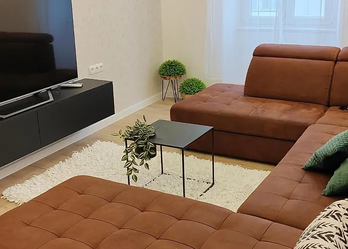 Town Square Apartament *